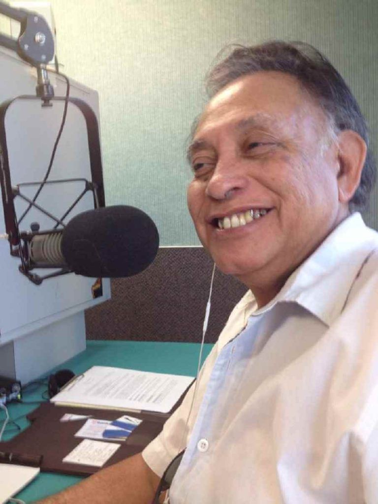 Lasensacional.com Radio-Carlos Velis