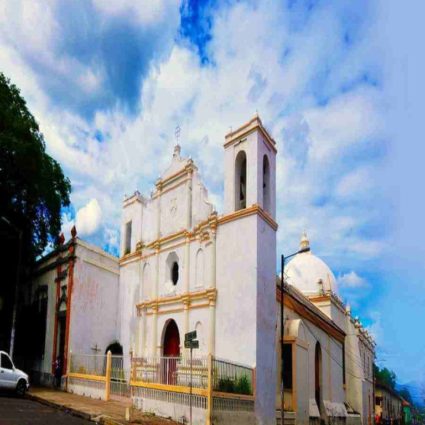 Lasensacional.com Radio-Iglesia San Francisco