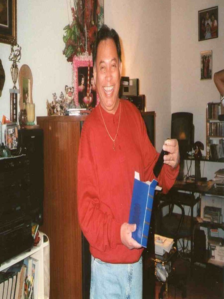 Lasensacional.com Radio-Carlos Velis 41